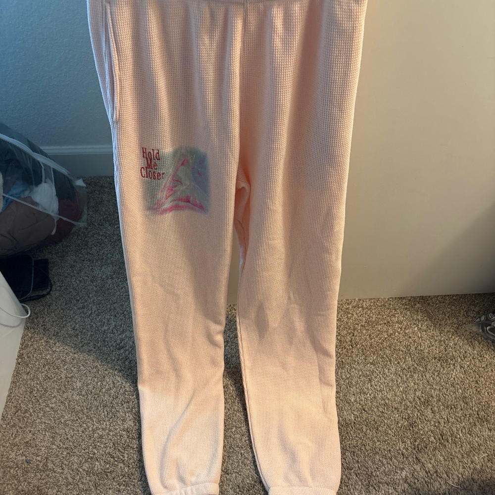 Boys lie pink sweat, sweatpants new size medium